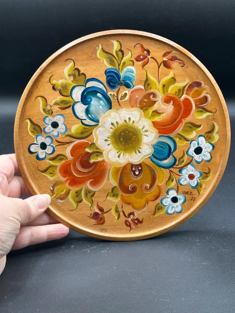 Vintage Rosemaling Floral Wooden Plate Standard Specially Co Japan Signed 1977