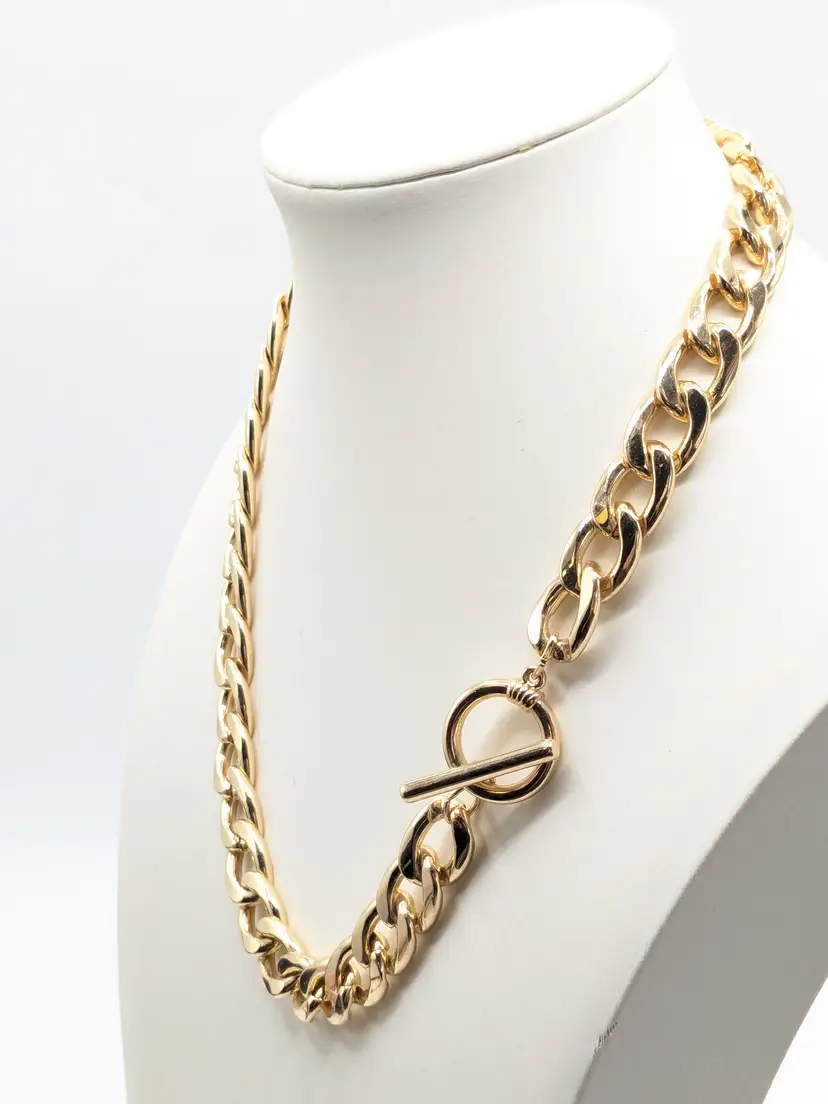 Chunky Gold Tone Chain Necklace with Toggle Clasp