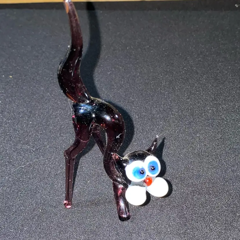 #06-Ukraine- Large Hand Blown Glass Figurine As Pictured