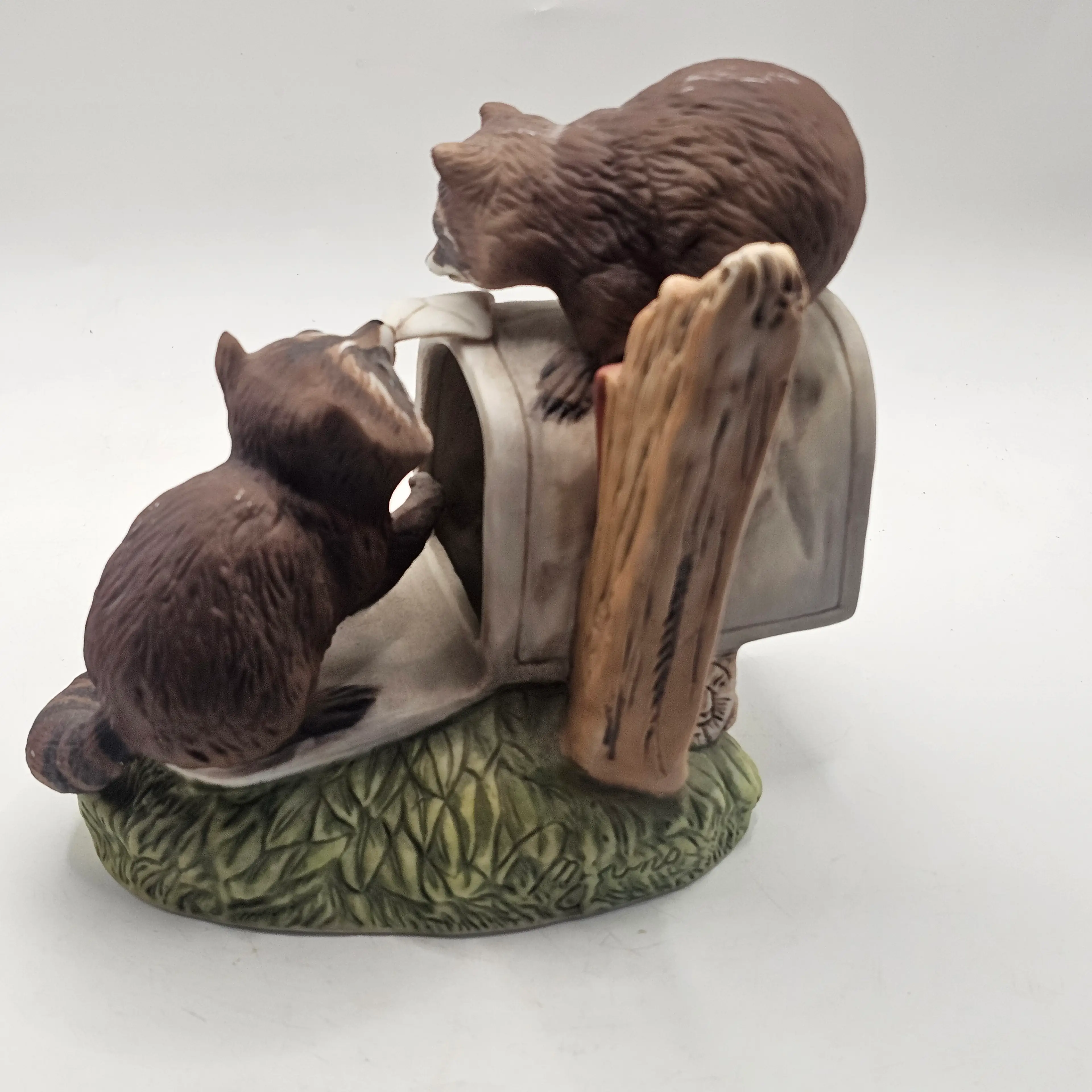 Image 4 of 8