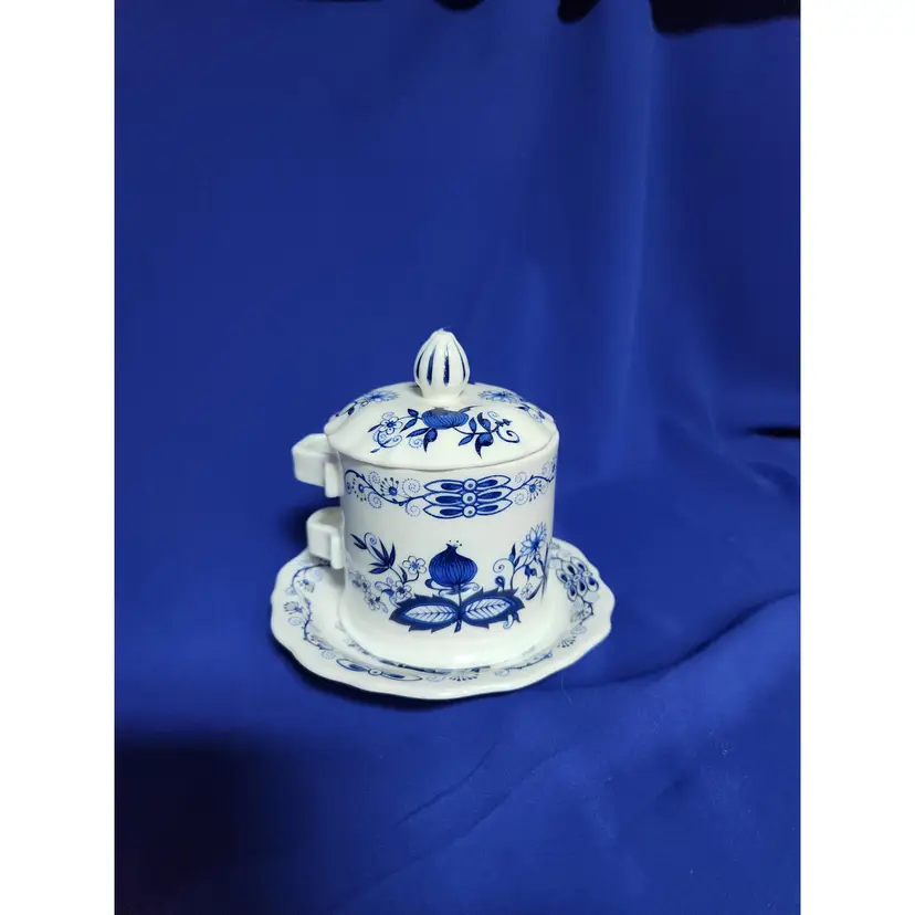 Vienna Woods Blue Onion Jam Jar with underplate