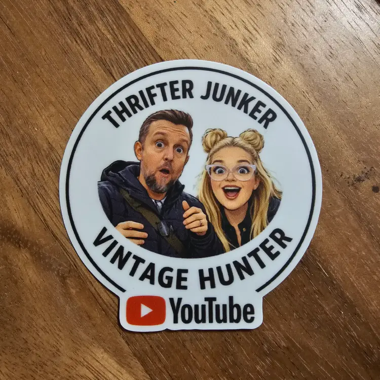 Thrifter Junker Vintage Hunter & Mark Sticker ♥️