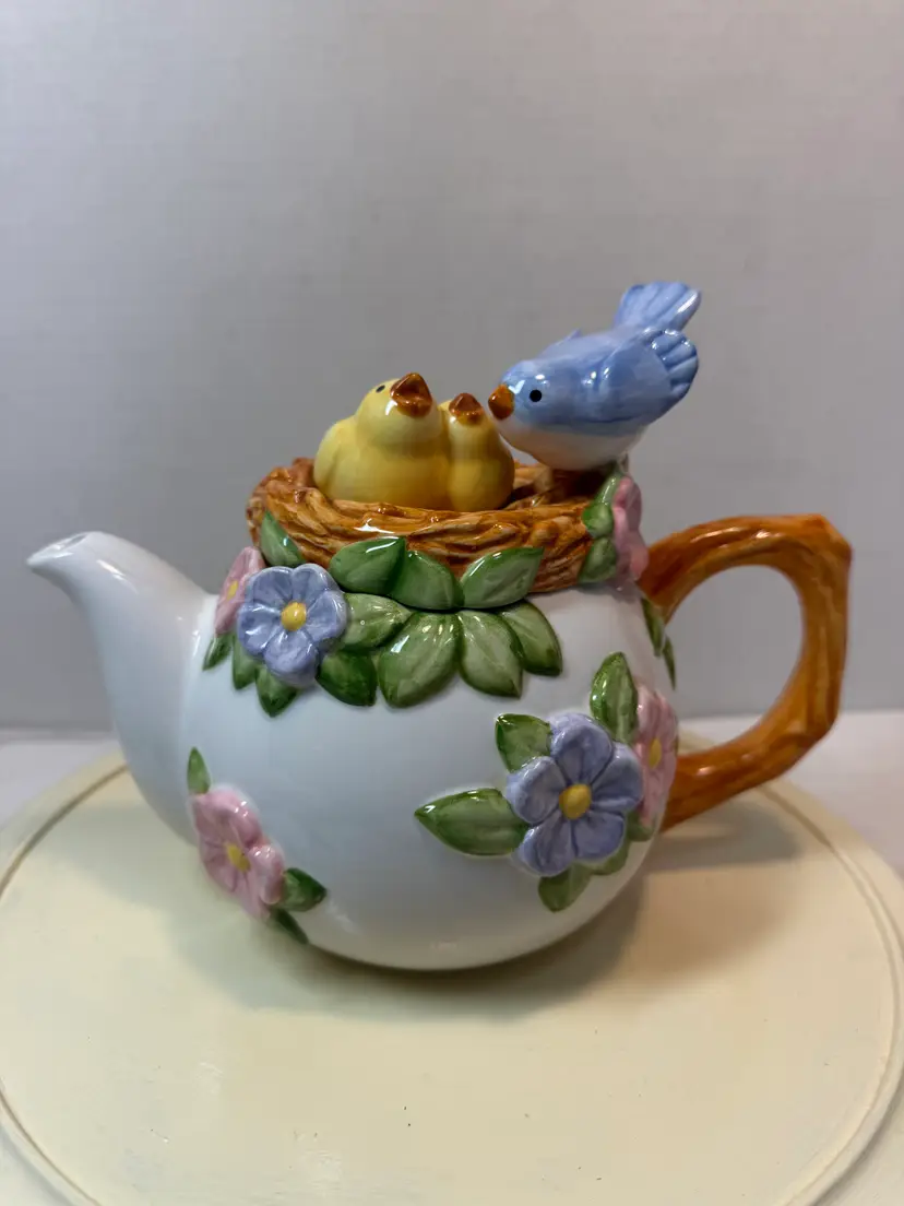 Vintage 1980’s Teleflora Spring Mother And Baby Bird Teapot