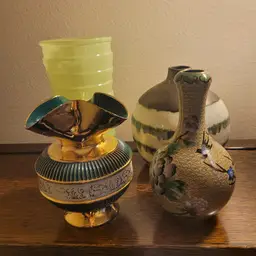 Lot of 4 Vases 1 Made in Italy 3 Unmarked 6,7,7.5 & 8.5 inches Tall