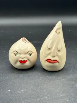 Vintage Anthropomorphic Drip And Drop Salt And Pepper Shakers