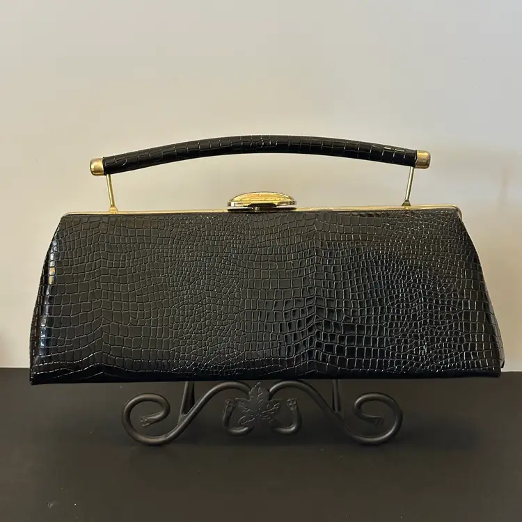 🫎 Vintage Black Croc-Embossed Purse