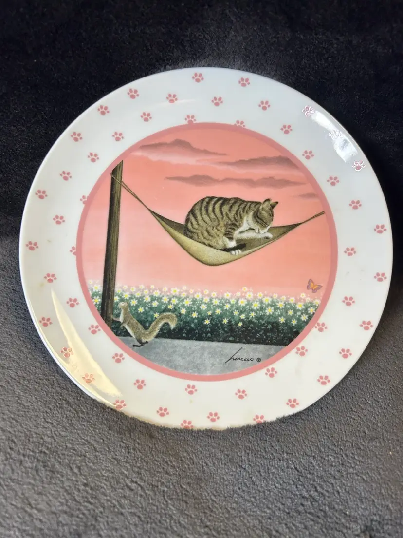Vintage 1988 Japan Vandor Lowell Herroro Plate Cat in Hammock