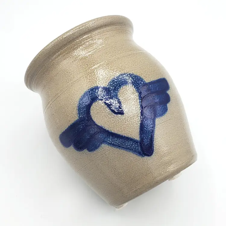 #089 Vintage Beaumont Brothers Pottery Stoneware Salt Glazed Crock with Blue Heart and Wings Design, BBP 5" 1995