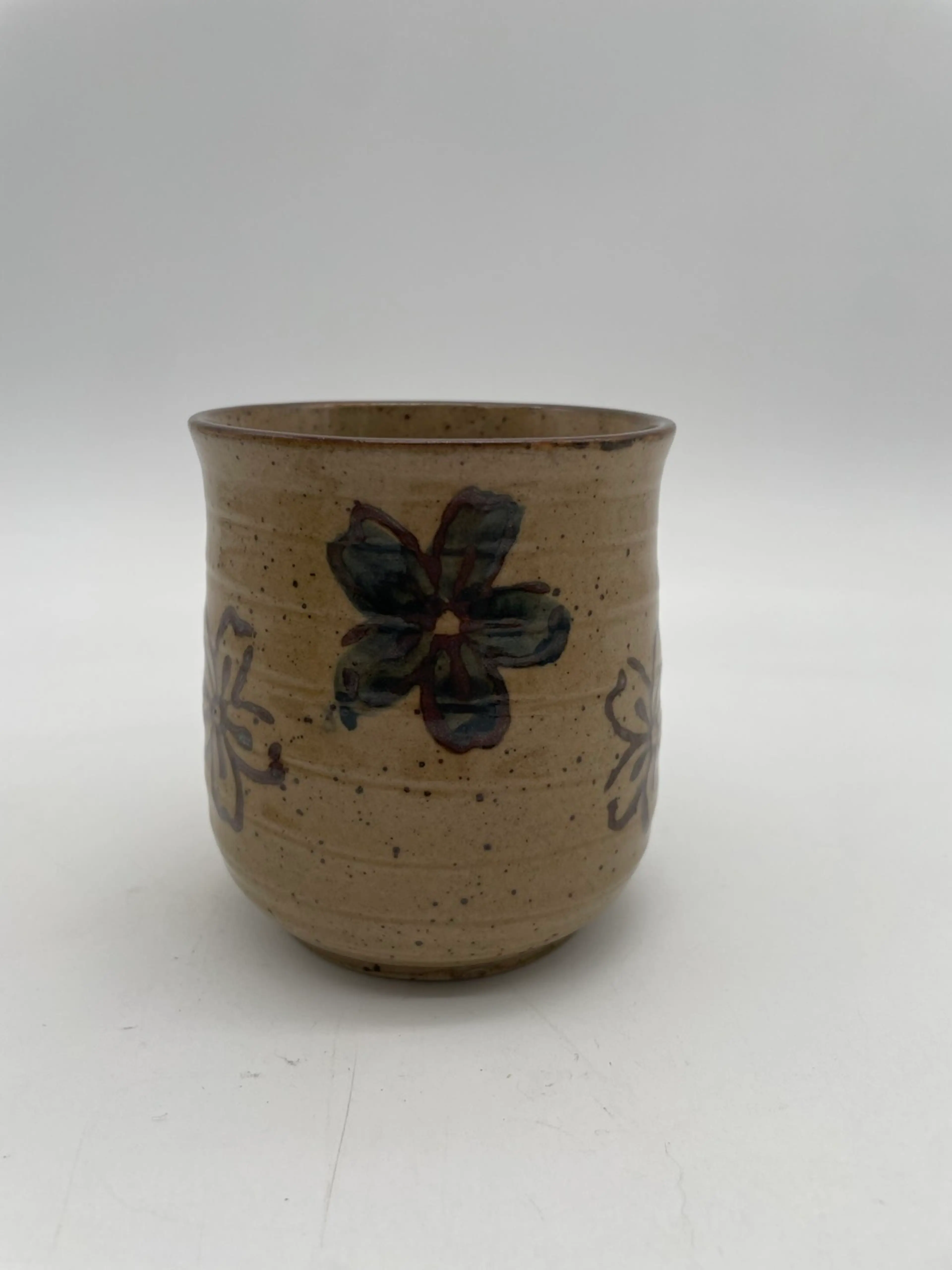Image 2 of 7