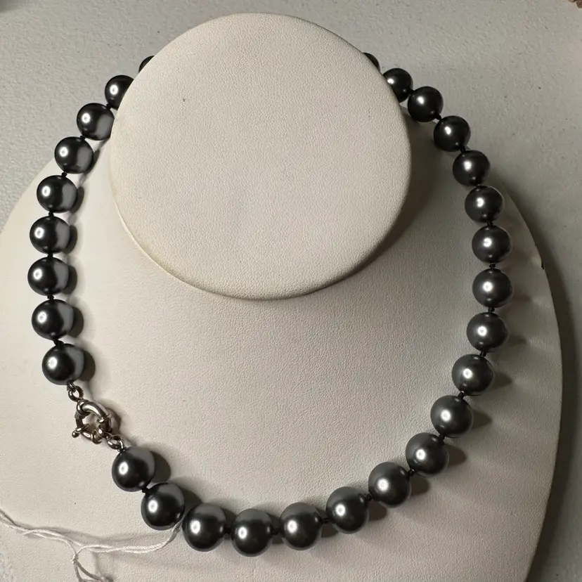 Vintage HOB 925 Clasp Grey Individually, Individually Knotted Glass Bead Necklace