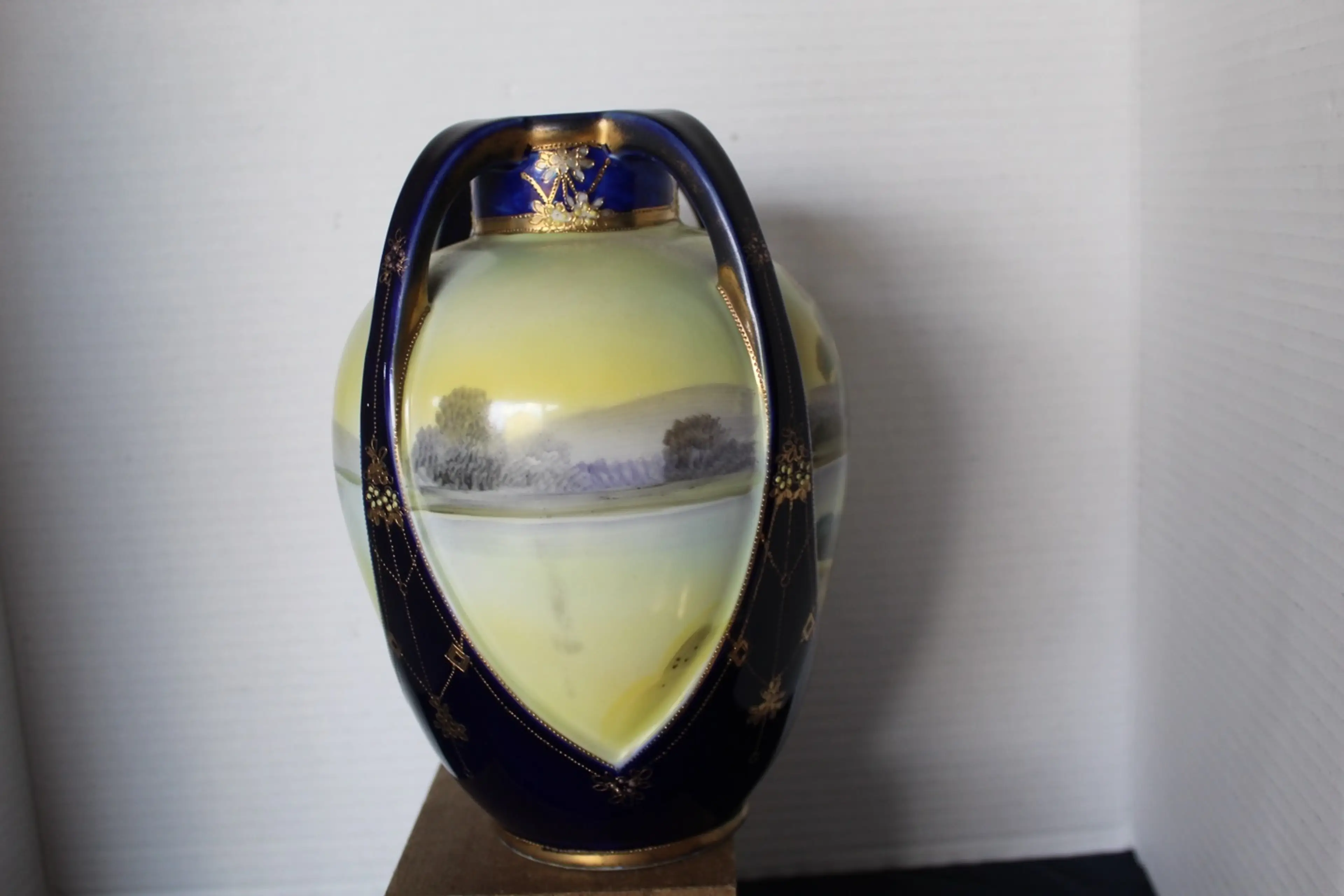 Image 2 of 10