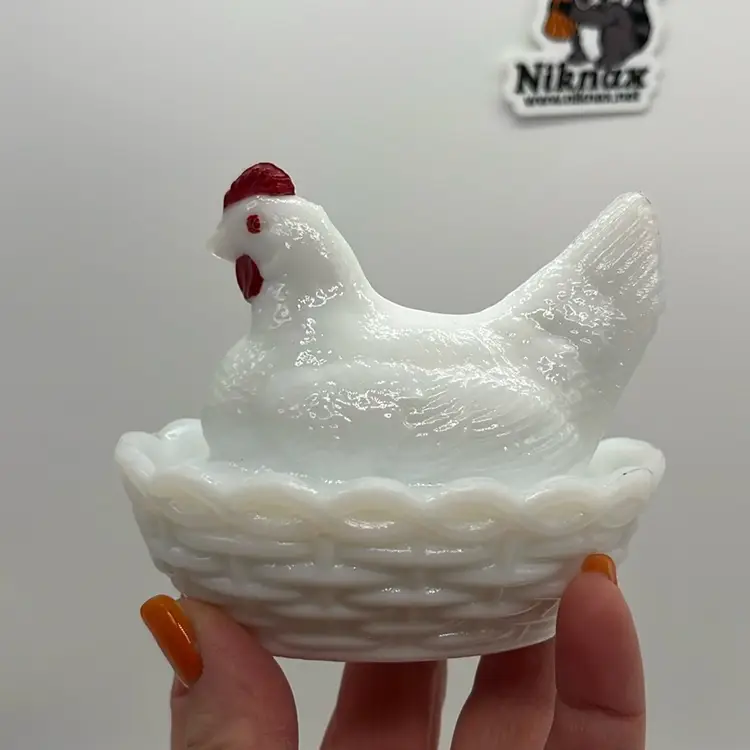 Vtg. Westmoreland Hen on Nest Milk Glass Rooster Chicken 2.75”