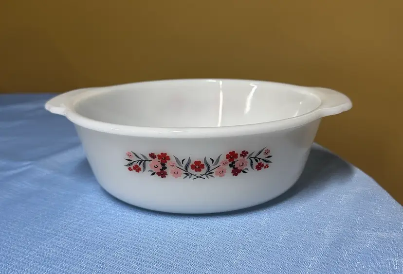 Fire King primrose Round 2 qt. Casserole dish