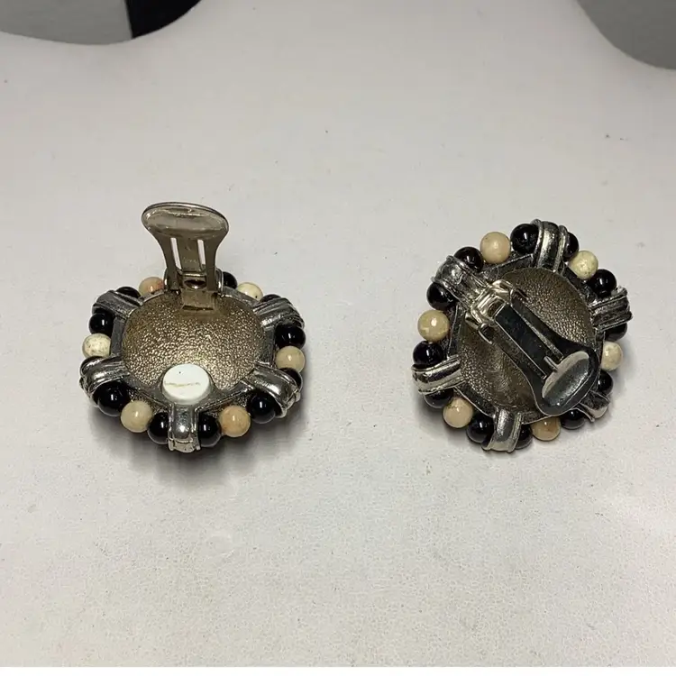 Silvertone & Beaded Earrings 1” Heavy