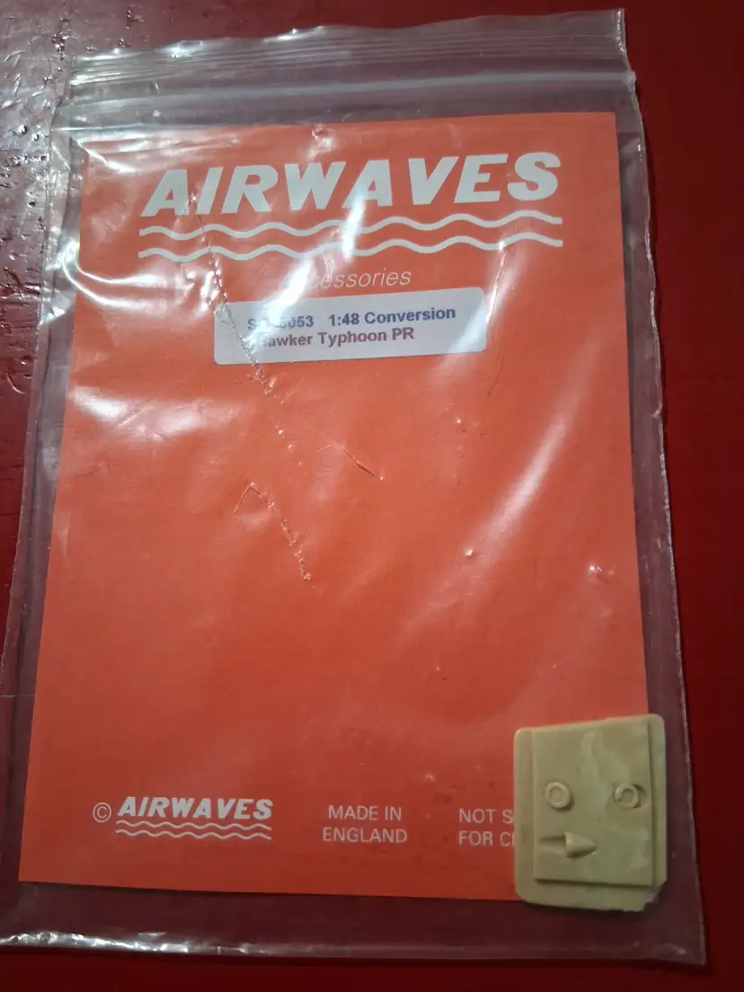 NEW-Airwaves 1:48 Conversion Kit for Hawker Typhoon PR