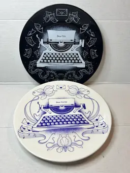 ILLUMICRATE Enchanted Ink Plate Set Divine Rivals Rebecca Ross  Iris & Carver