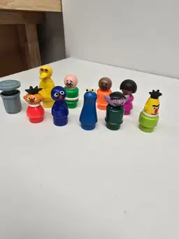 Vintage Fisher Price Sesame Street Little People Lot Of 10 Toy Figurines