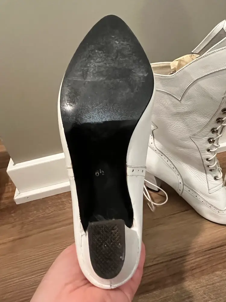 90s Victorian Style Leather White Boots