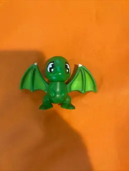 Green Shoyru Neopets Burger King 2006 Toy Rare