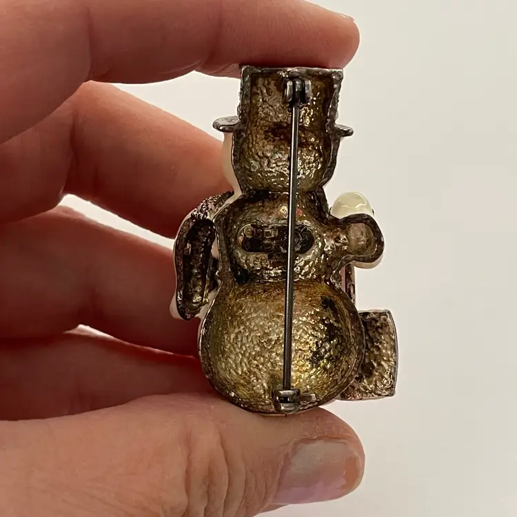 Vintage Eisenberg Ice Snowman brooch with marcasite stones - so cute!