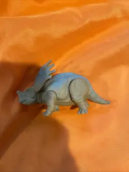 McDonald's Happy Meal 2000 Dinosaur Movie Eema