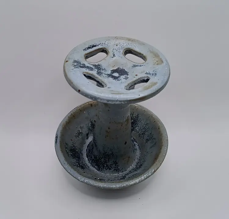 VTG Signed Studio Pottery Toothbrush Holder EUC