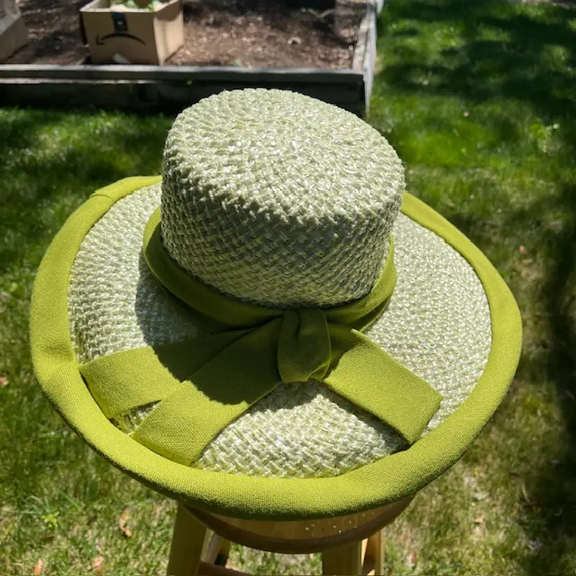 VTG Green Straw Hat Wide Brim Fabric Trim by Sonni California 18" dia