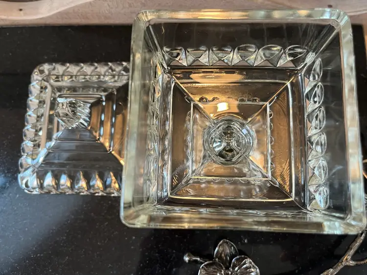 Small Jeannette Glass Wedding Box