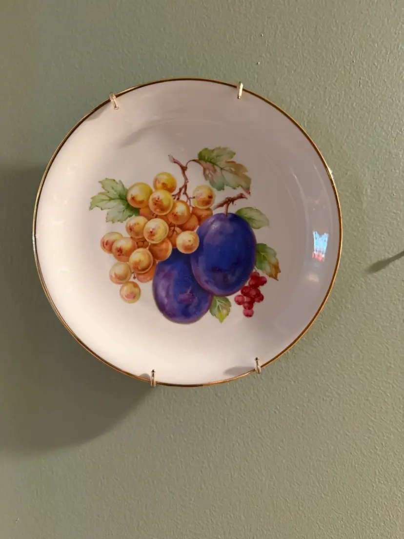 Vintage Imperial Fruit Collector Plate Made in Germany. ~7 3/4" Dia.