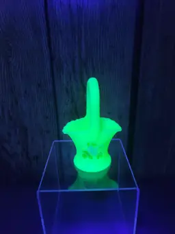 Hand Painted Fenton Custard Uranium Basket FREE SHIPPING