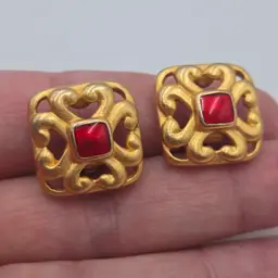 Vintage ANNE KLEIN Matte Gold Tone Red Enamel Clip On Earrings Couture Square