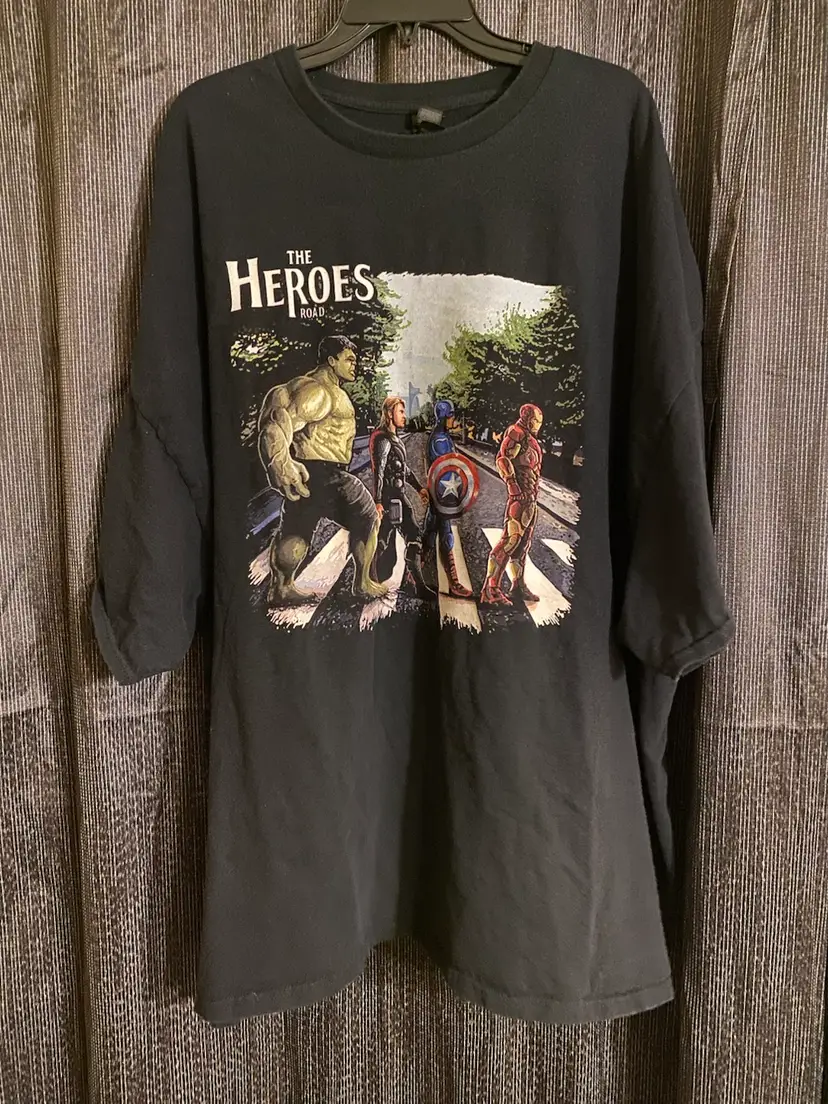 Gildan Men's Size 5XL Black The Heroes Road T-Shirt - Avengers Beatles Spoof