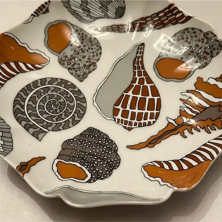 Fitz and Floyd sea shell plate 6” wide