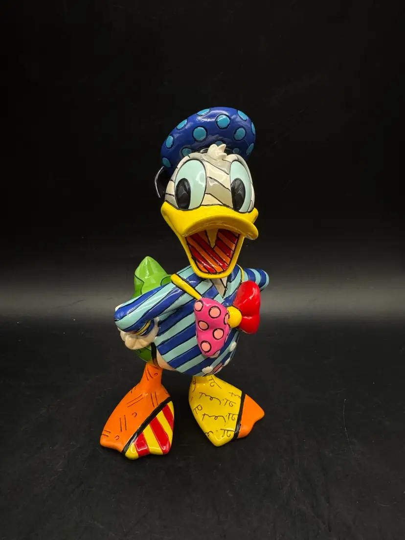 Romero Britto Collection Disney Donald Duck Figurine Signed 7.25” New