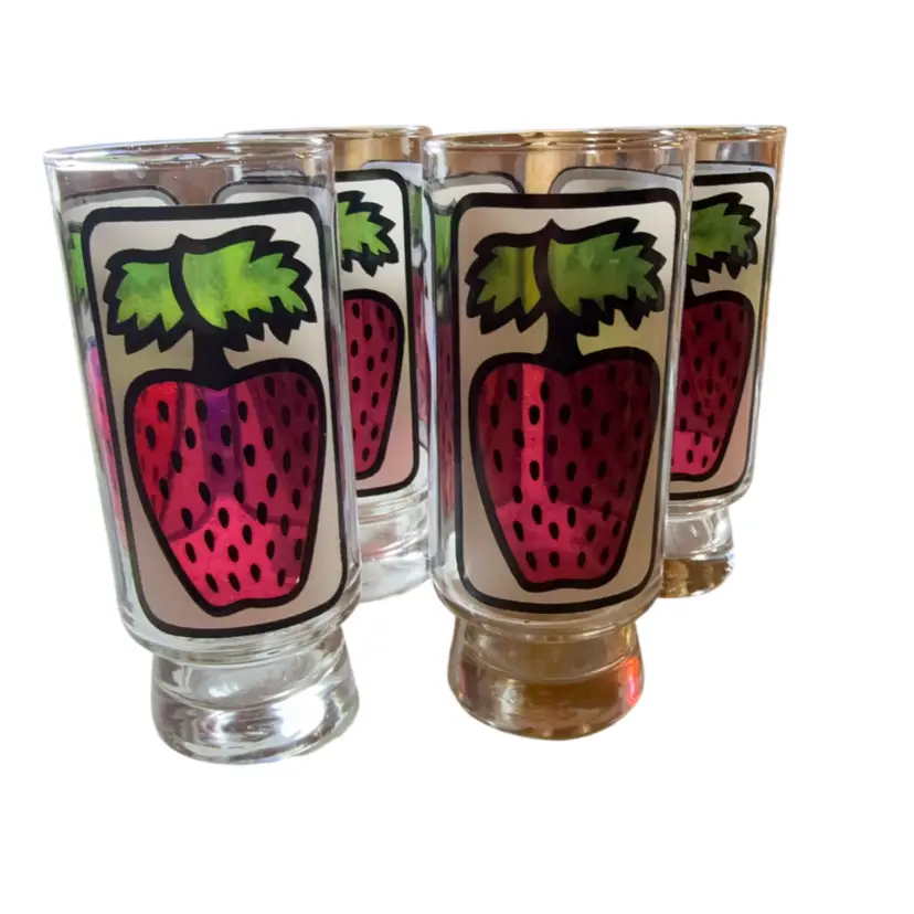 Set Of 4 1970s Libbey Stained Glass Strawberry Pedestal Drinking Glasses 16oz