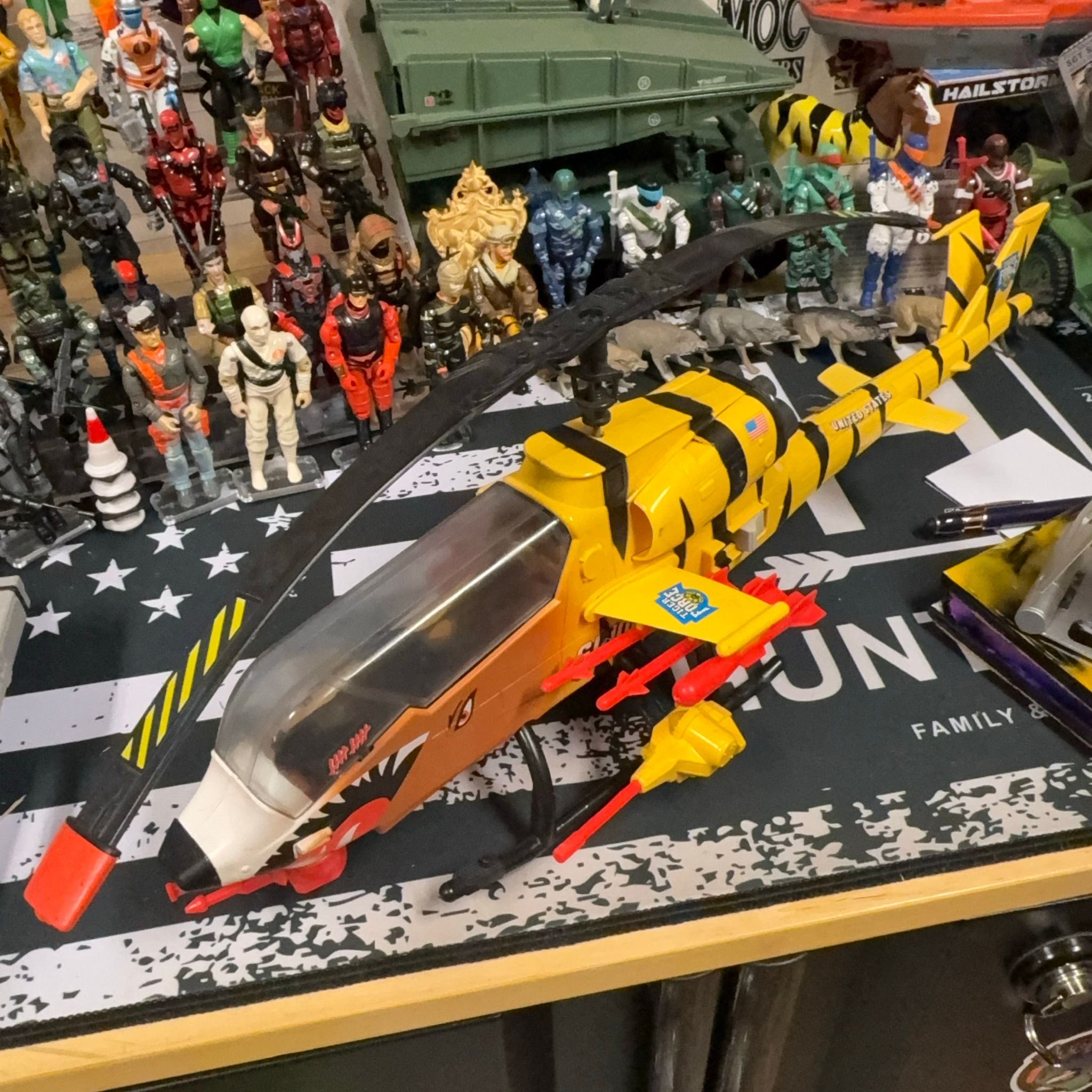 TOMAHAWK TOYS