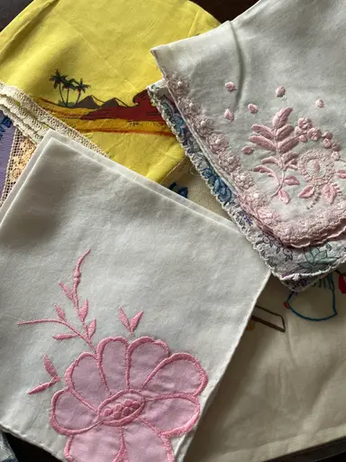 Pop Up Linens And Things With Donna’s Doo Dads