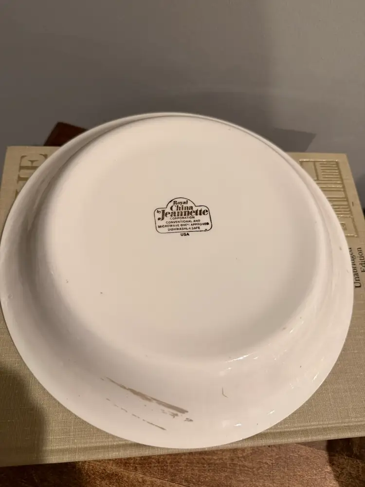 Royal China by Jeannette Apple Pie Recipe Ceramic Baking Dish