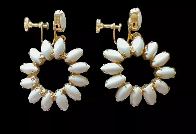 Vintage Gold Tone Milk Glass Marquise Drop Circle Screw Back Earrings