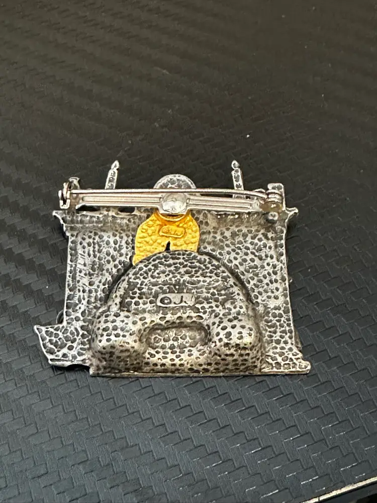 JJ Fireplace With Santa Boots Brooch - Boots Move