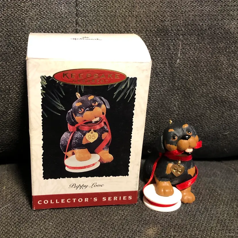 Hallmark Puppy Love Christmas Ornament 1995 Rottweiler 5th in Series w/ Box
