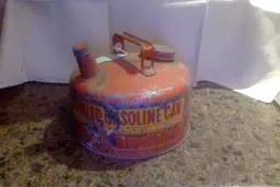 Vintage 1 Gallon Gas Can,  Eagle Manufacture.   $25.