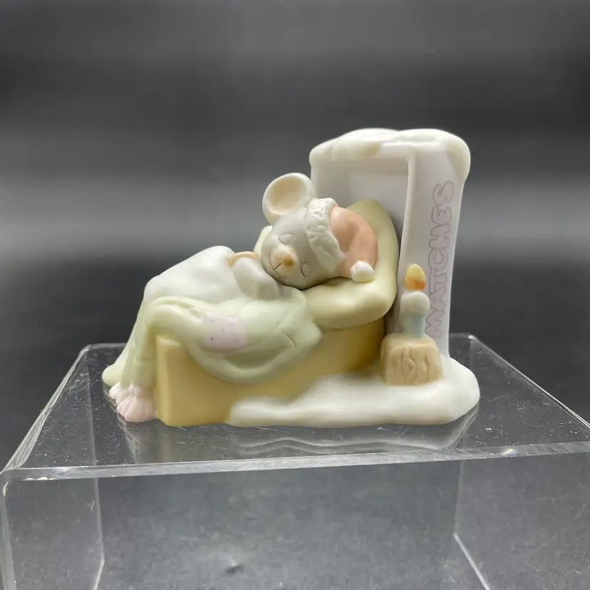 Precious Moments I'm Dreaming of a White Christmas Mouse Matches Figurine VTG