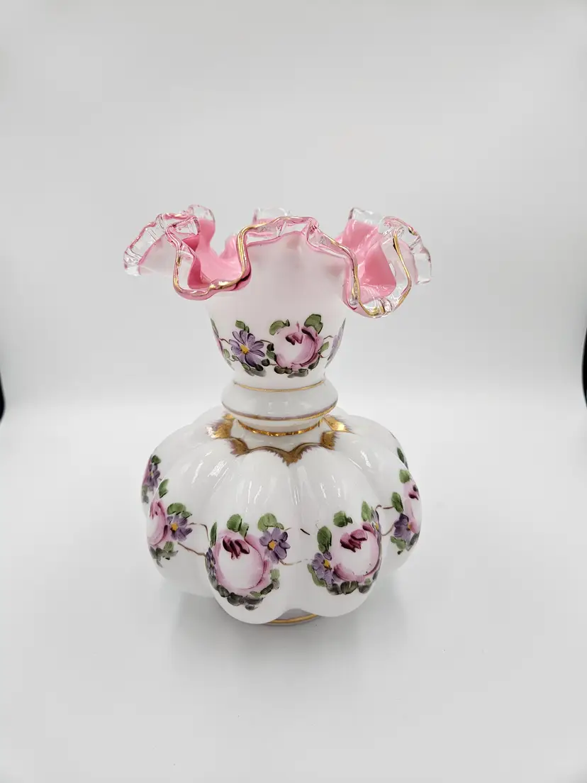 #BIN 29 Fenton Charleston Peach Crest Vase