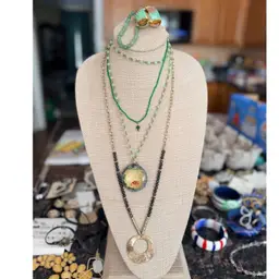 #13 - Green And Flower Art Glass Lot