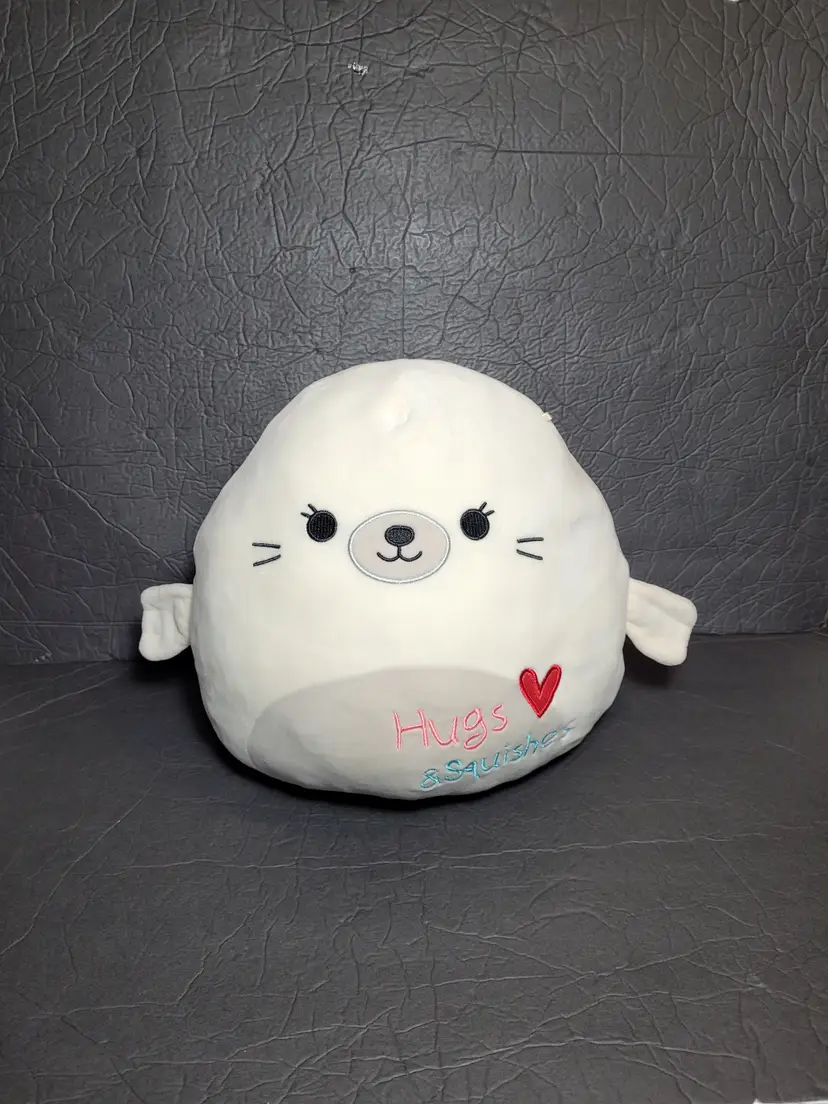 Squishmallows Valentine Edition Lucille the Sea Hugs And Squishes
