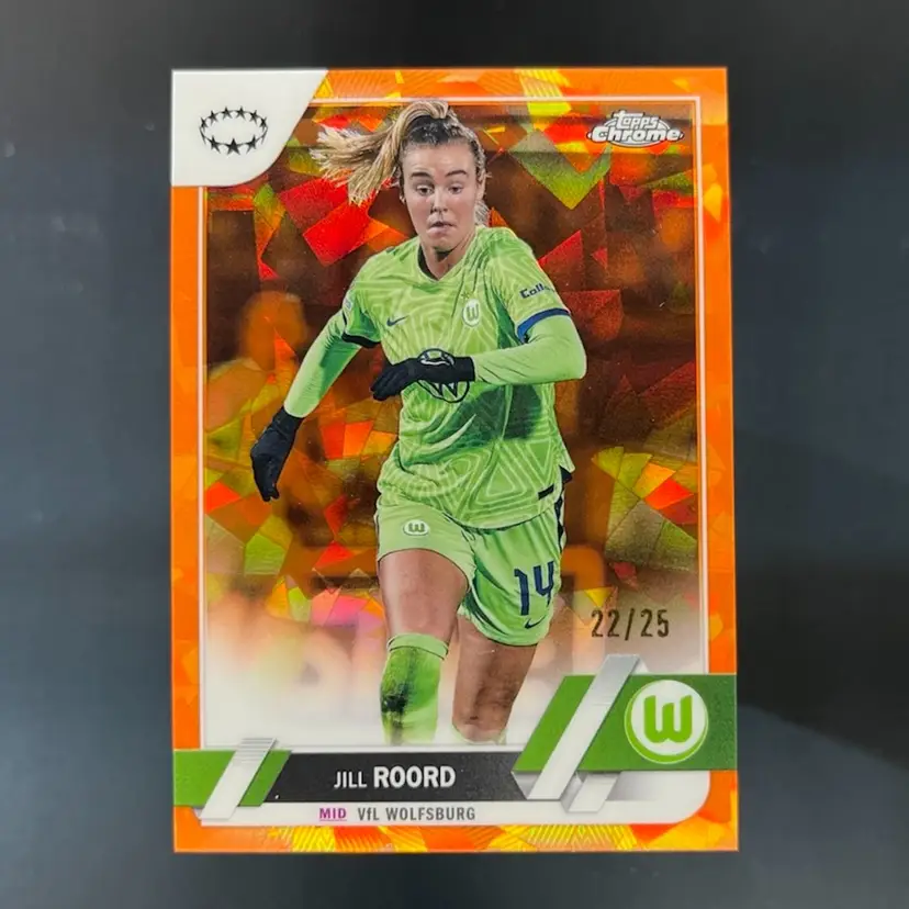 Jill Roord 2022/23 Topps Chrome UEFA Women Sapphire Orange /25 Soccer Card (AP11)