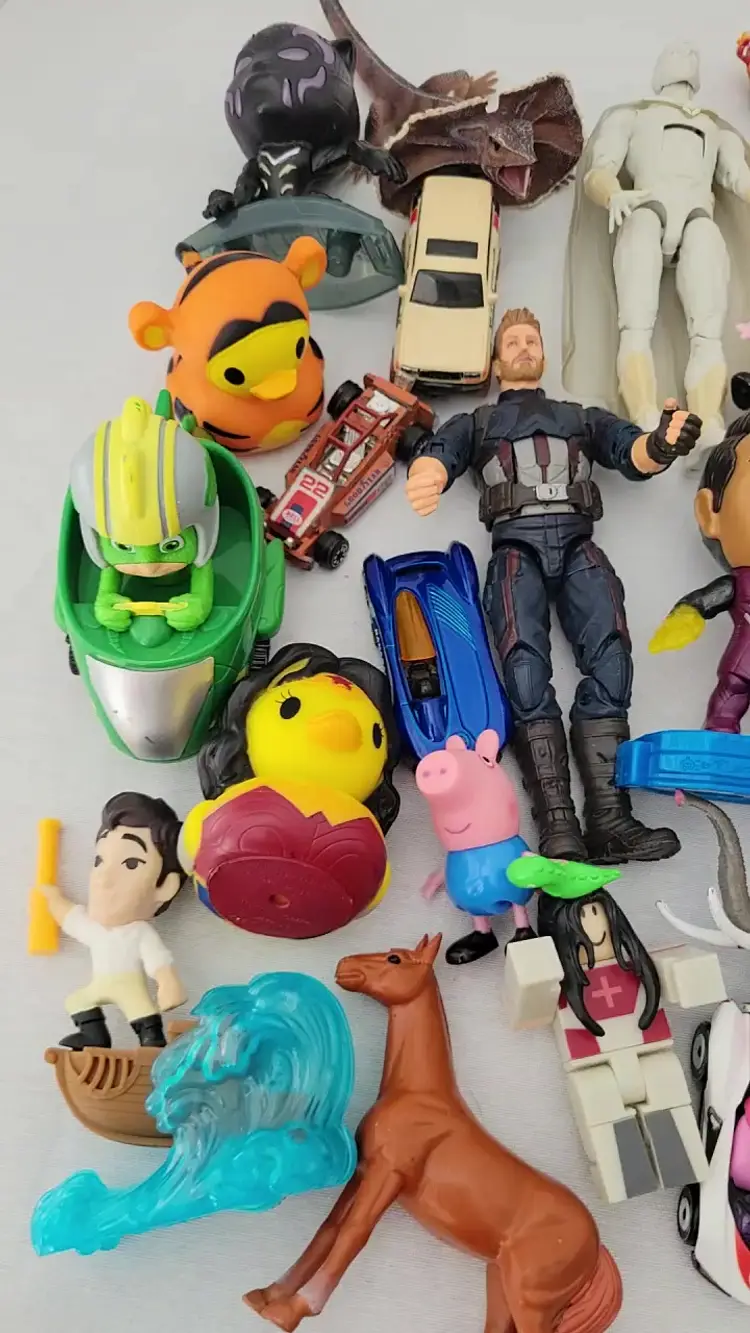 Lot Mixed Toys Figures DC Comics Marvel Peppa Shopkins Paw Patrol Cars(usb2 10.10.2)