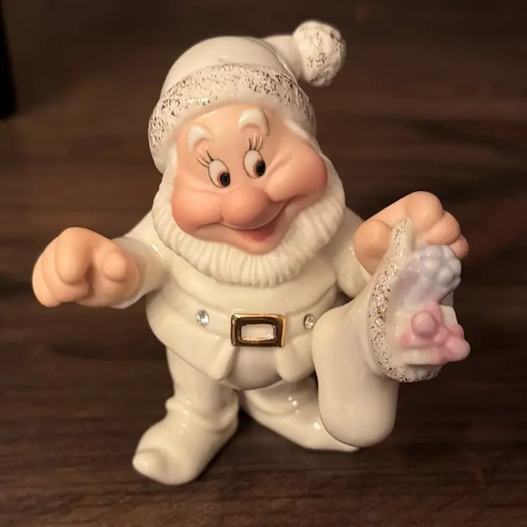 L015. Lenox Happy Dwarf Disney Snow White & the Seven Dwarfs Figurine