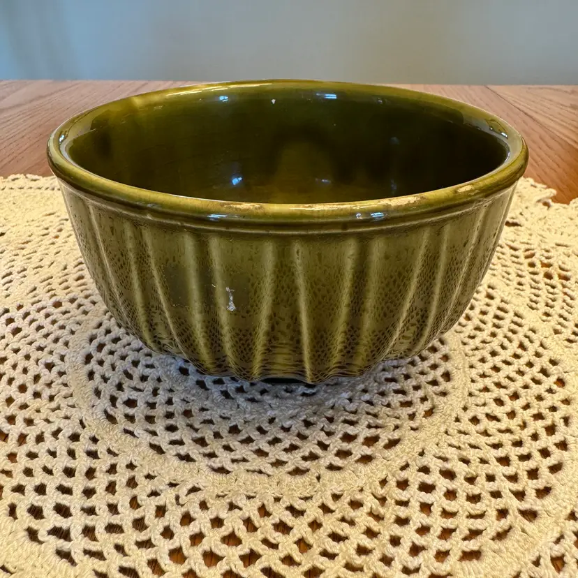Vintage McCoy Pottery Planter #518 – Olive Green Glaze